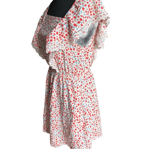 Old Navy Floral Ruffle Dress - Picture 2 of 5